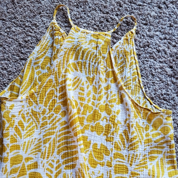 REDUCED!! LOFT Flowy Mustard yellow and white tank - Picture 3 of 7